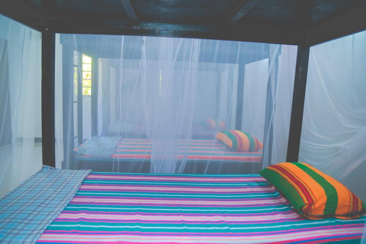 Hikka Surf Hostel 히카두와 외부 사진