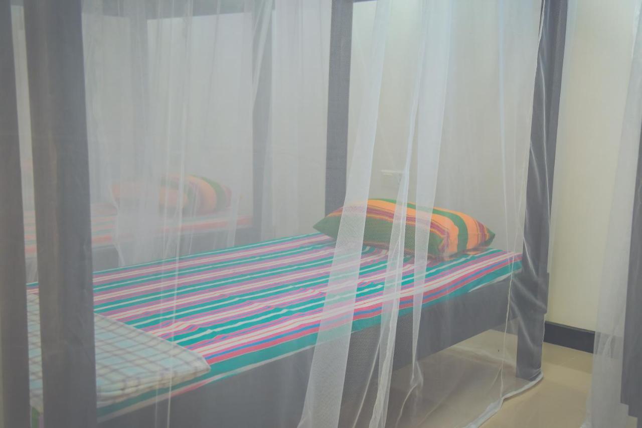 Hikka Surf Hostel 히카두와 외부 사진